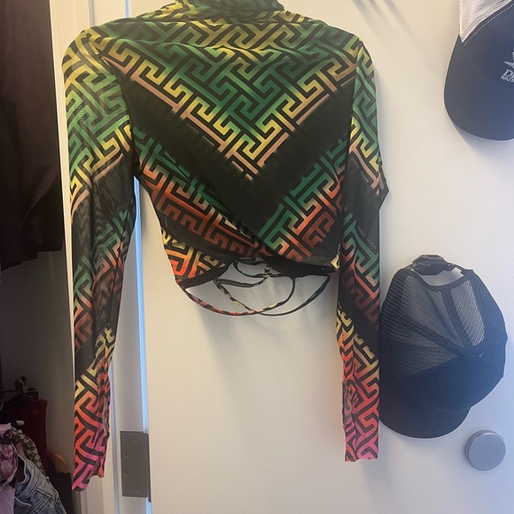 Fun Top - Picture 2 of 2